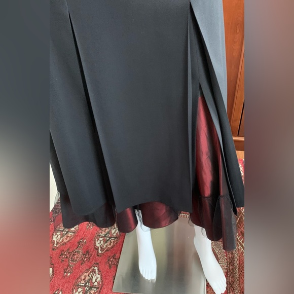 Black 96% fine wool skirt at knee length with four long pleaded sexy slits US 12 - Picture 13 of 13